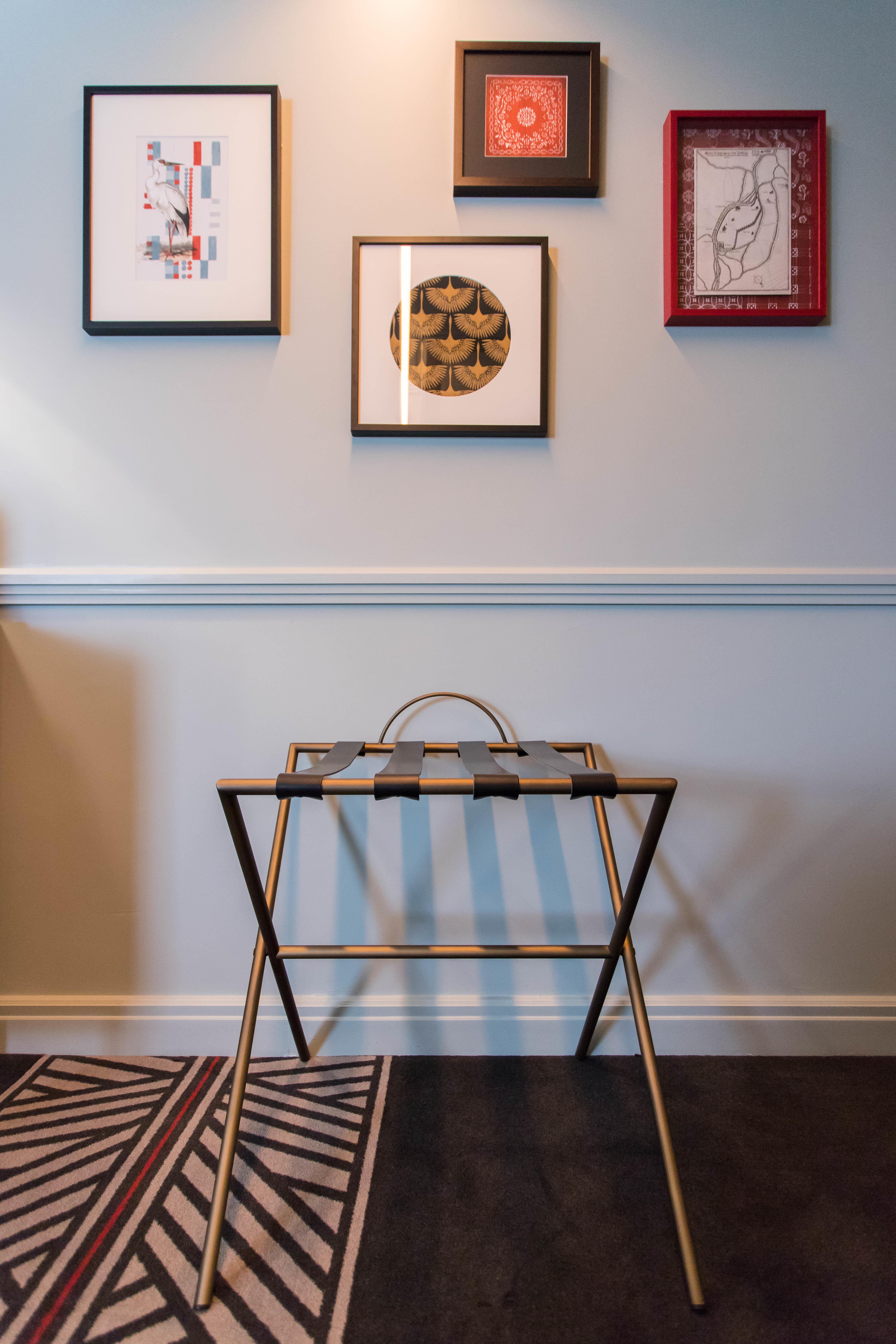 Maison Rouge Strasbourg Hotel & Spa, Autograph Collection Exterior photo A luggage rack