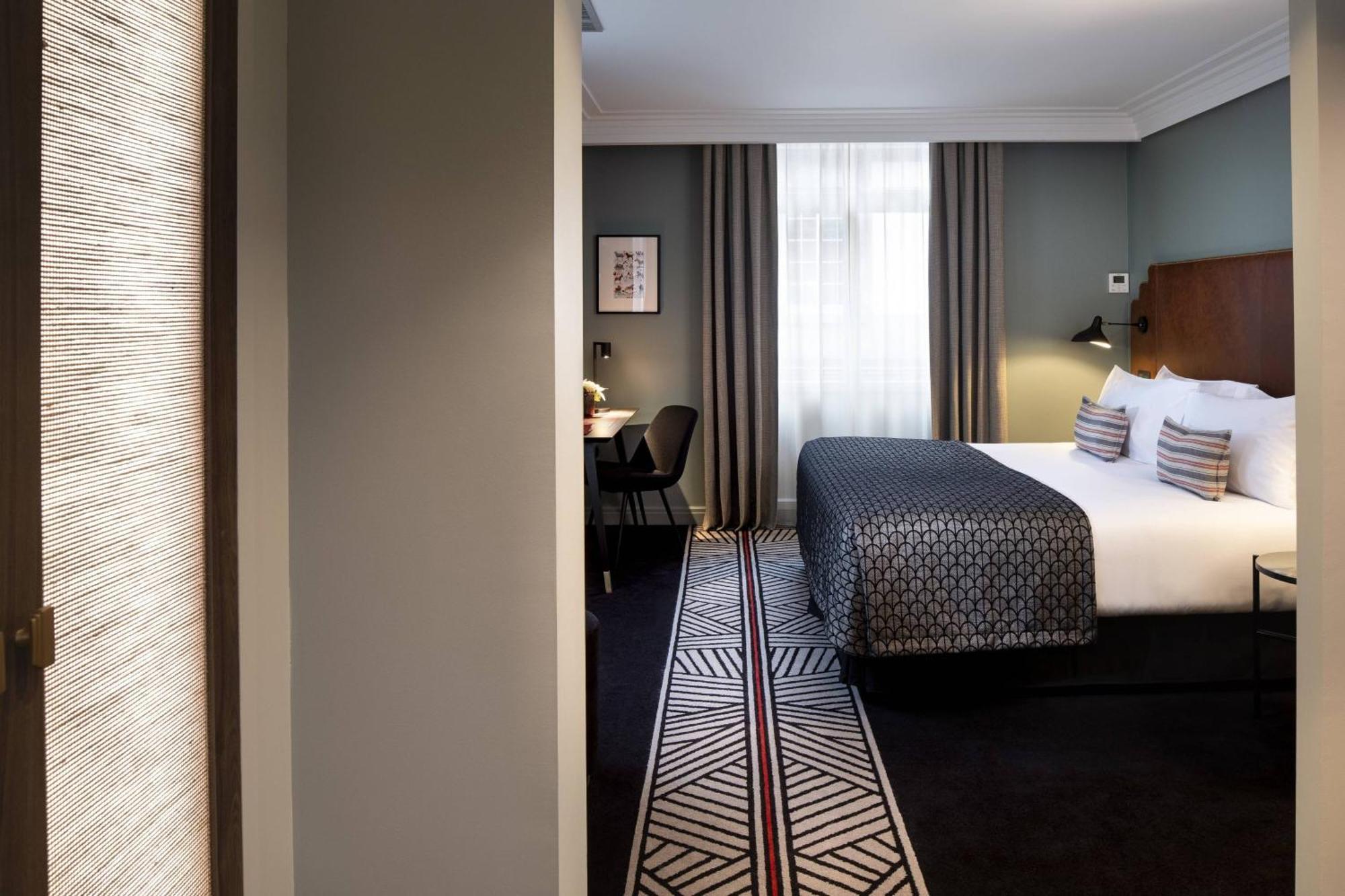 Maison Rouge Strasbourg Hotel & Spa, Autograph Collection Exterior photo A room at the hotel
