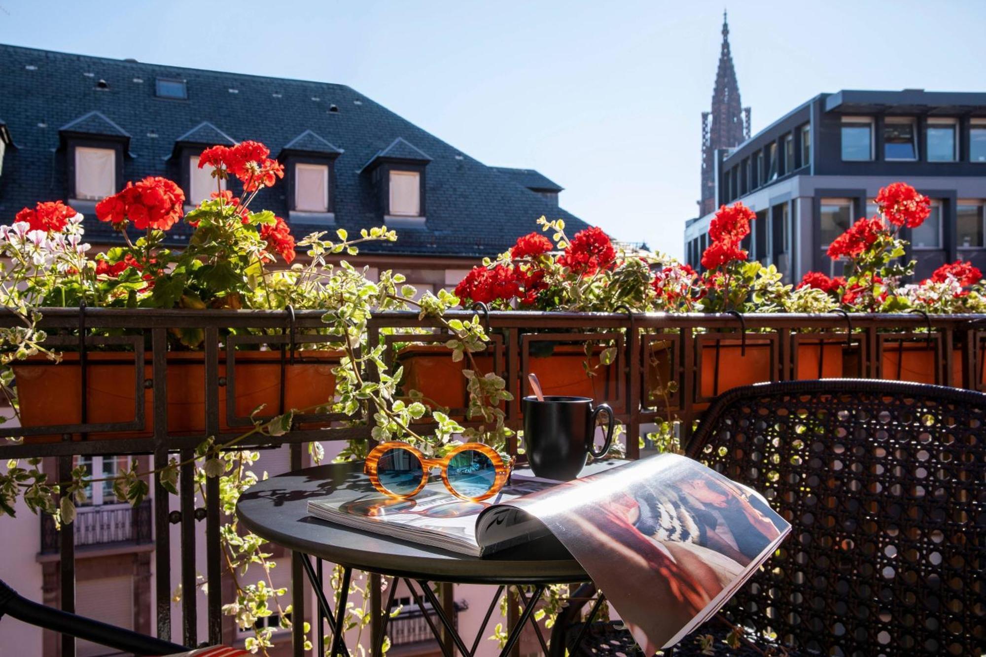 Maison Rouge Strasbourg Hotel & Spa, Autograph Collection Exterior photo A balcony in Cologne, Germany