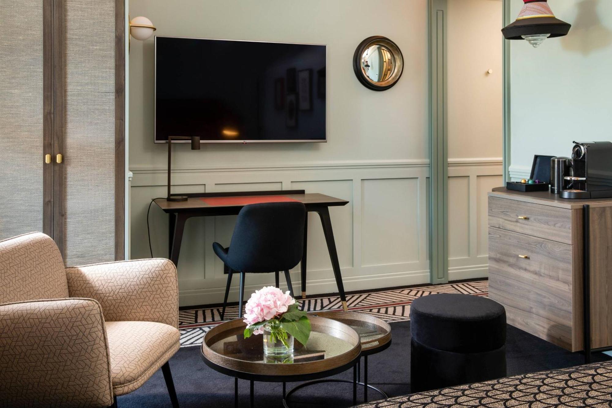 Maison Rouge Strasbourg Hotel & Spa, Autograph Collection Exterior photo Suite at the Hotel